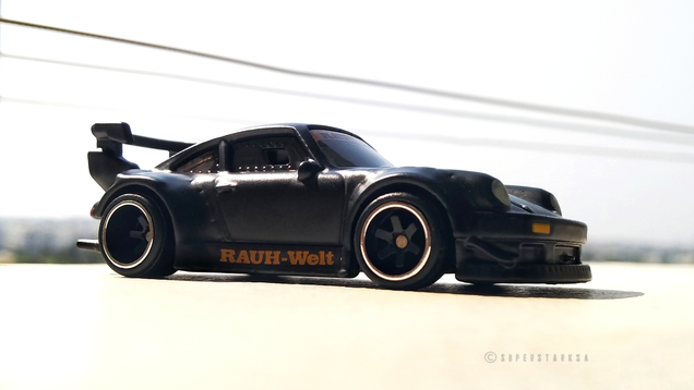 Illustration for article titled Teutonic Tuesday: RAUH-Welt Begriff 930 Turbo Up Close